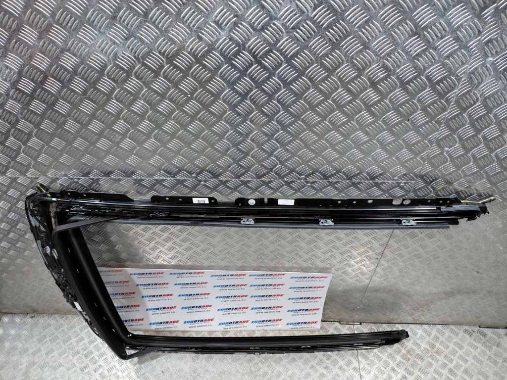 Bmw x5 g05 f95 рама люк 9466700 33km Оригинал