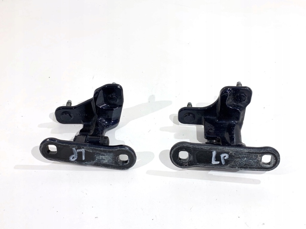 Купить Петли дверь перед левая mercedes w218