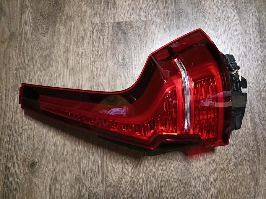 фото №1, Volvo v60 ii лампа задня права