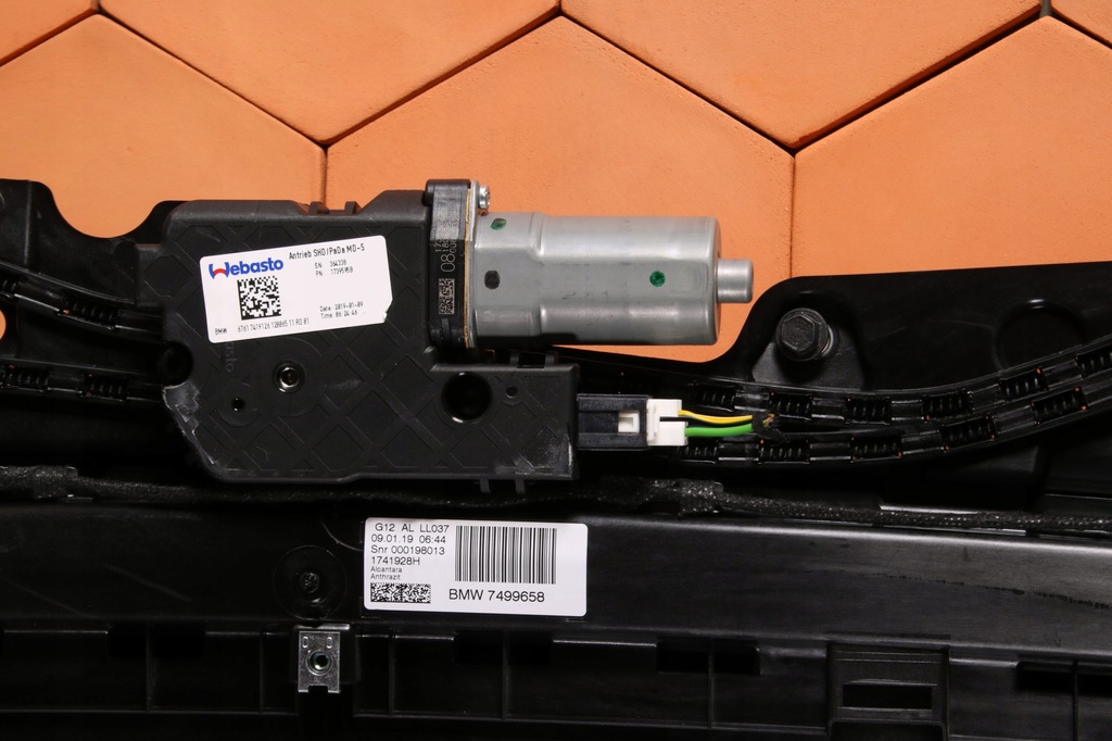 фото №8, Bmw g12 люк дах зсувний скляний панорама sky lounge alcantara