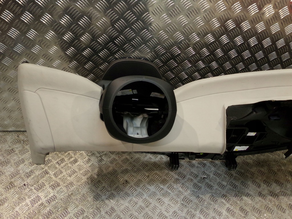 фото №7, Bmw i8 приборная панель приборная консоль оригинал / кожа