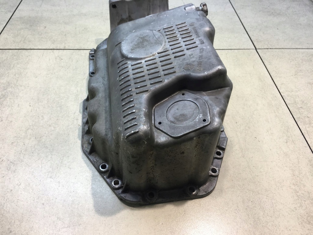 фото №6, Поддон масляная golf iv 1.4 16v akq 030103603p