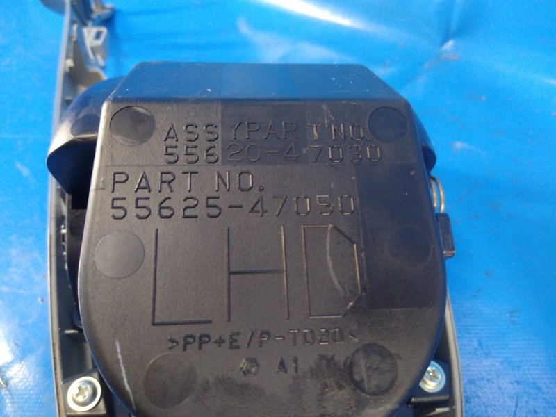 фото №5, Бардачок між siedzeniami toyota prius - 30 09-17 5562547050