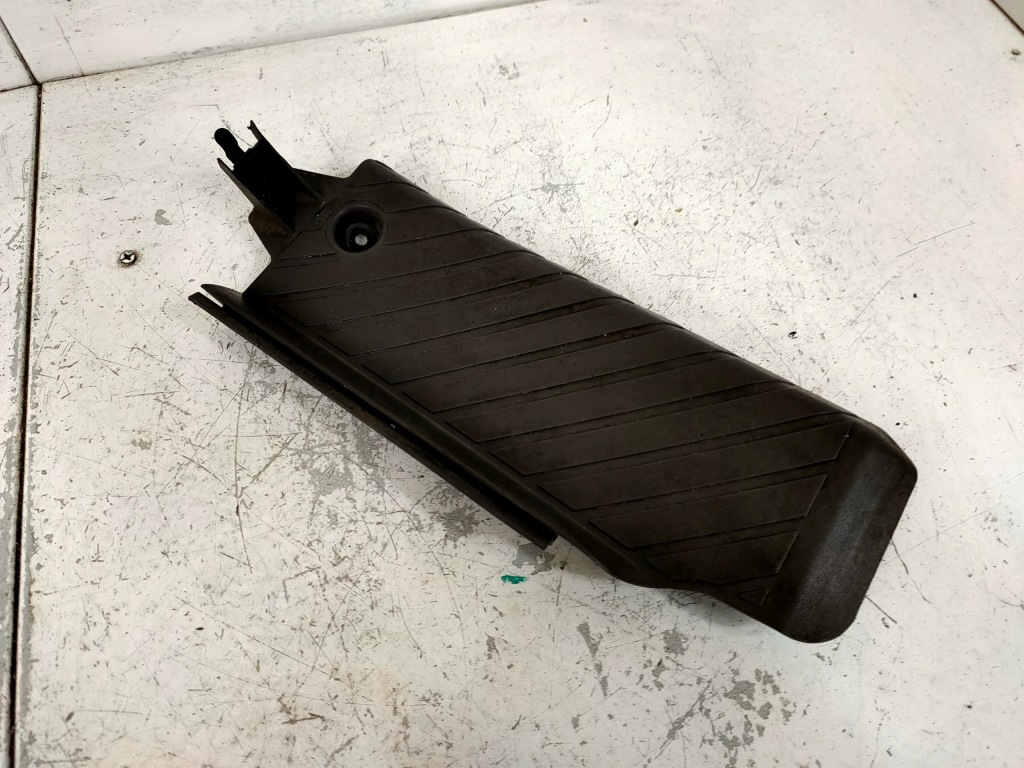 фото №1, Подножка подножка audi a4 b7 b6 8e1864777