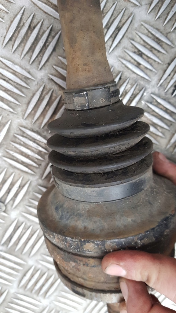 фото №4, Mercedes w209 clk 2.7 cdi приводной вал приводная задняя