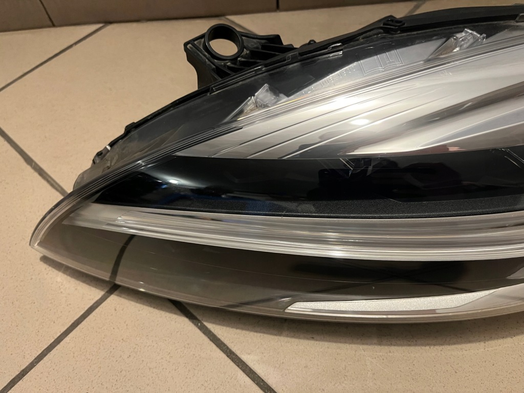 фото №3, Volvo v40 ii 2 lift led лампа передняя перед левая 31420447