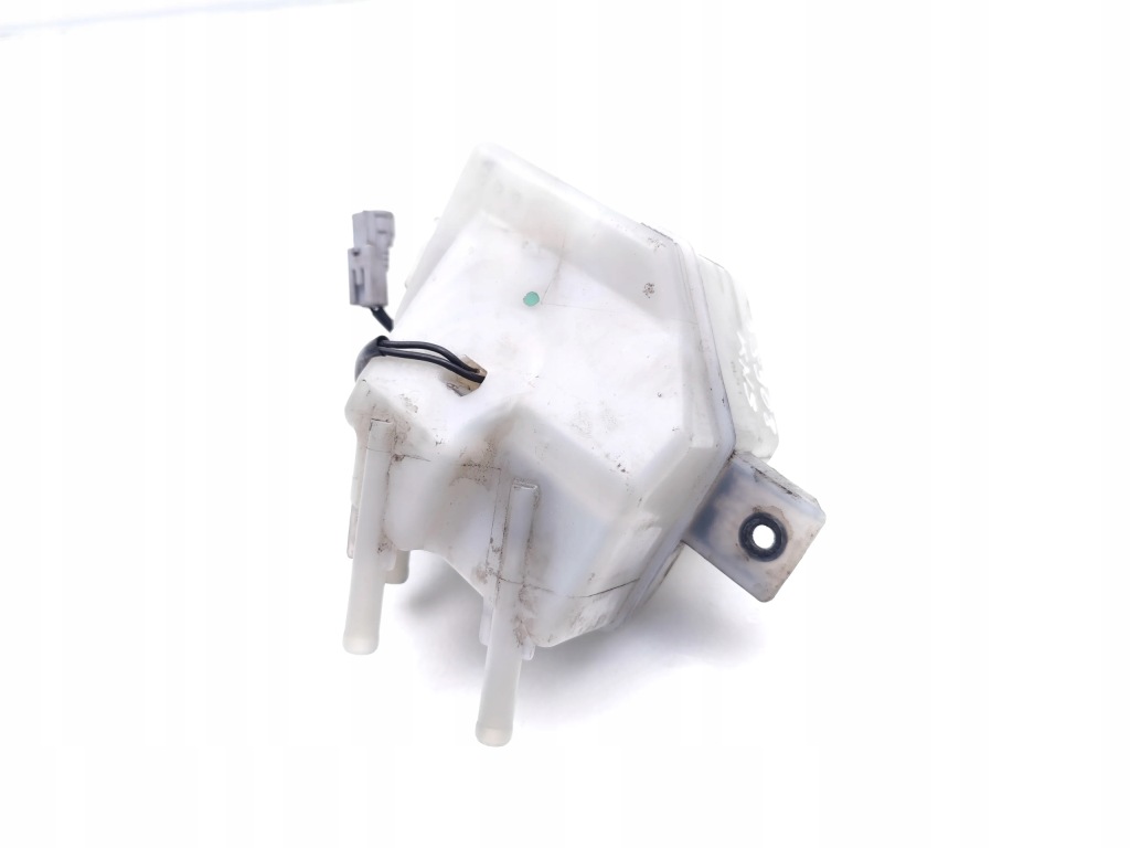 Toyota auris бак жидкость тормозной 1.8 hybrid full hybrid 2017 estate с Разборки