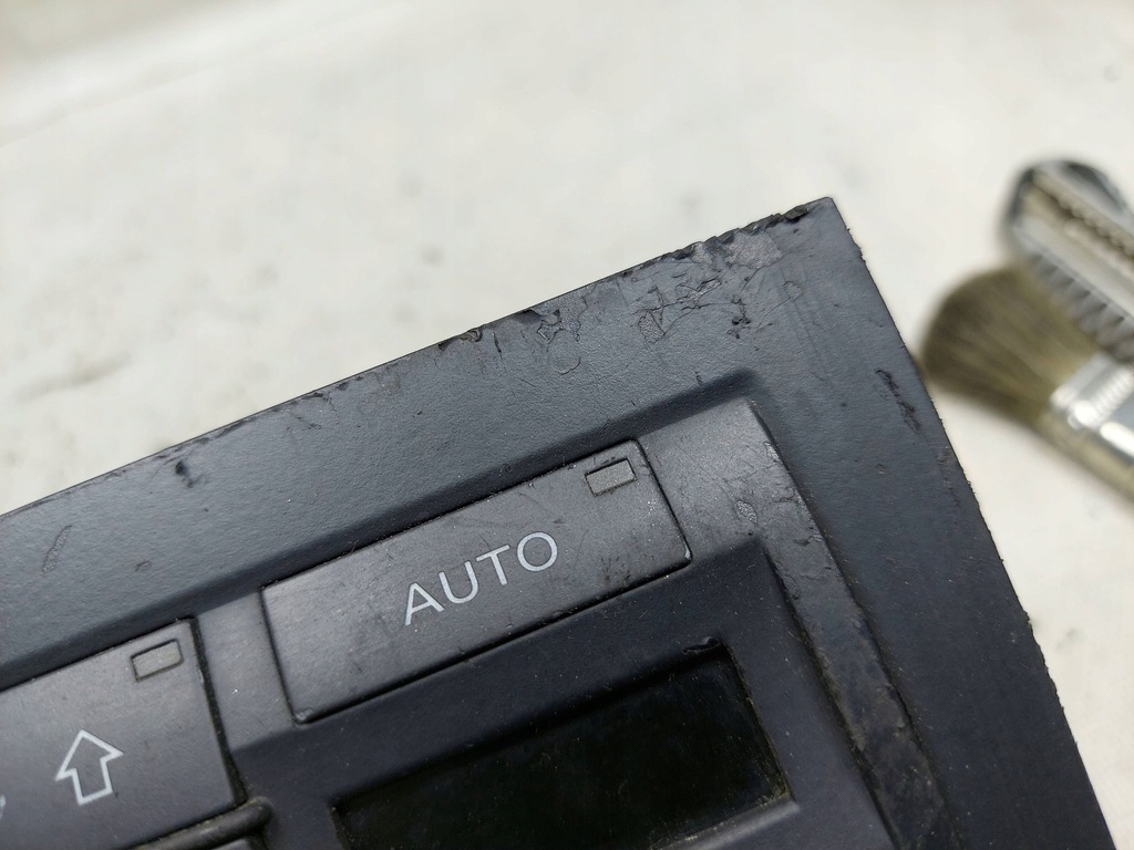 фото №7, Audi a4 s4 b6 8e 8h 2003 панель кондиционера