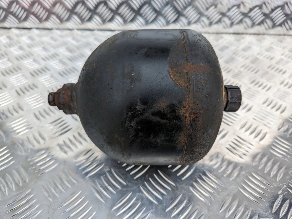 фото №1, Акумулятор гідравлічний osi поворотна scania r