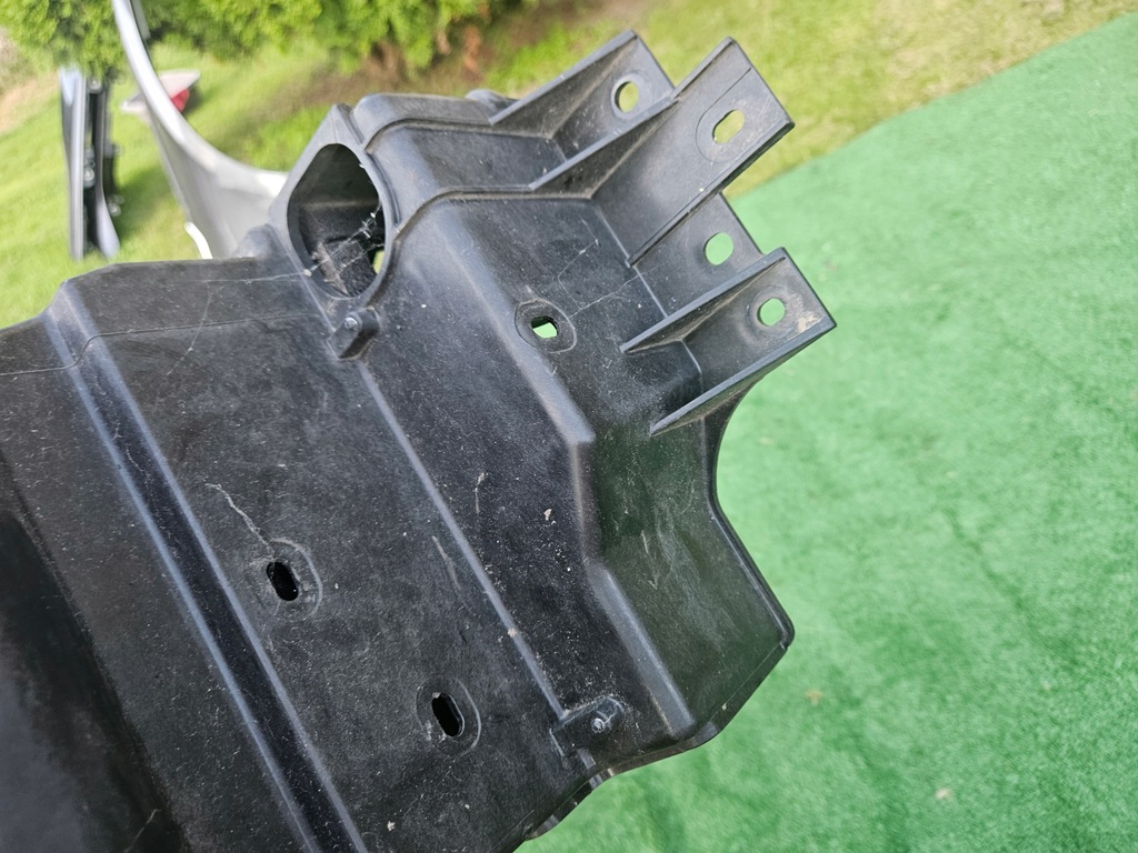 фото №13, Жалюзи воздуховод воздуха genesis gv70 23-