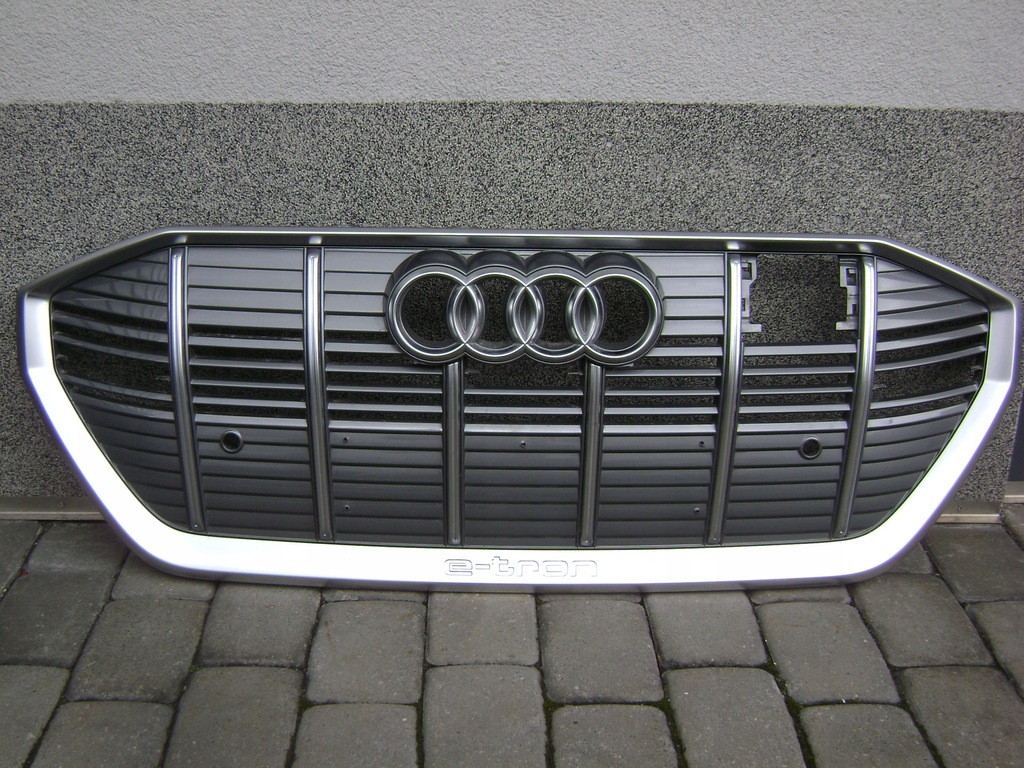 фото №1, Решітка радіатора решітка радіатора хром 4ke853651 audi e-tron