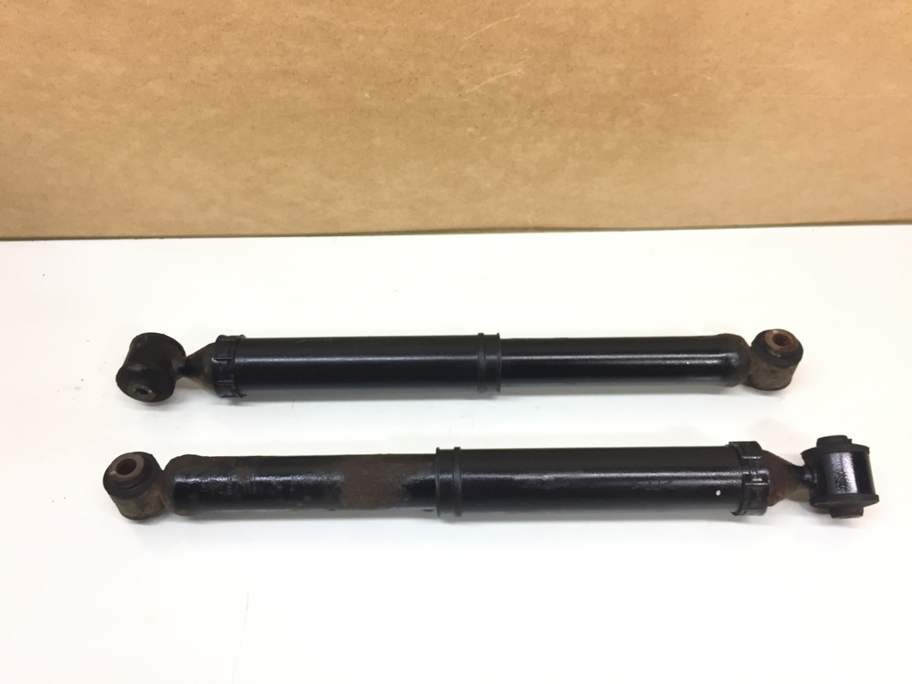 фото №1, Peugeot 2008 амортизатор амортизатори задня комплект