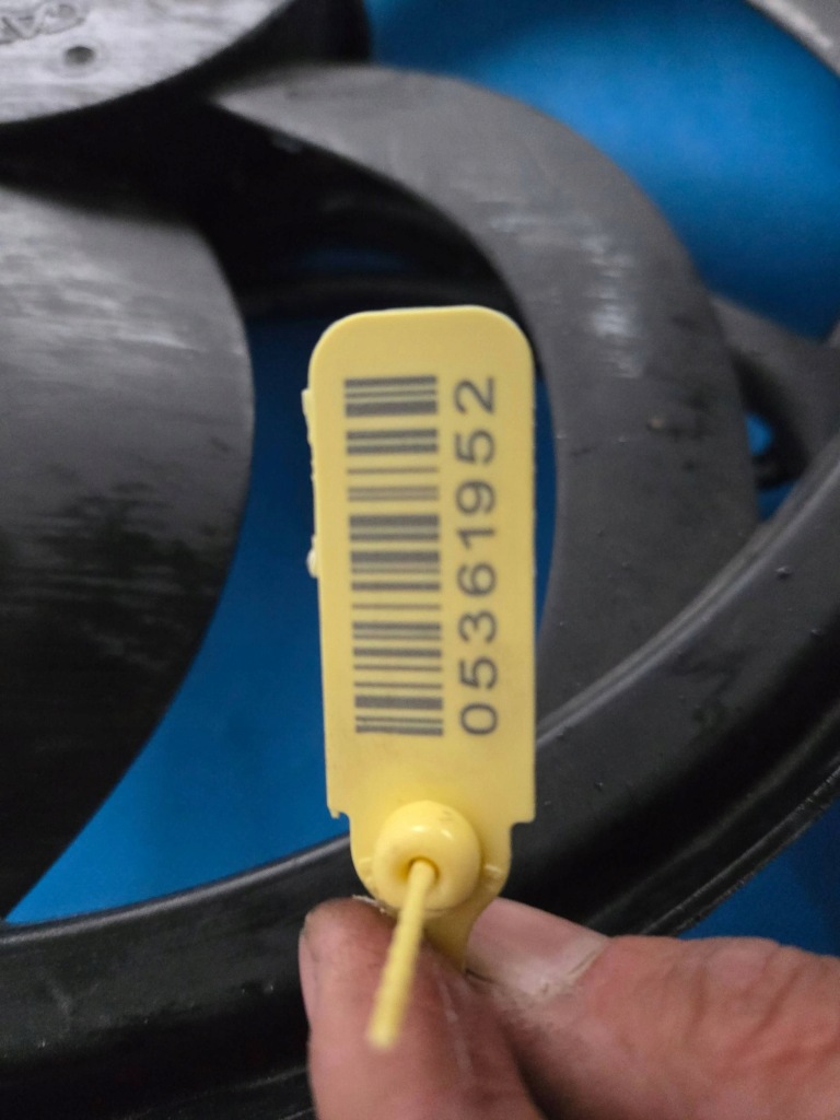 Вентилятор радиатора mini one - cooper r50 1475577 Оригинал