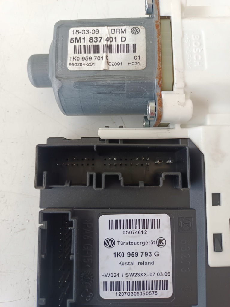 фото №5, 1k0959793g моторчик подъёма стекло левый перед модуль vw golf v plus +