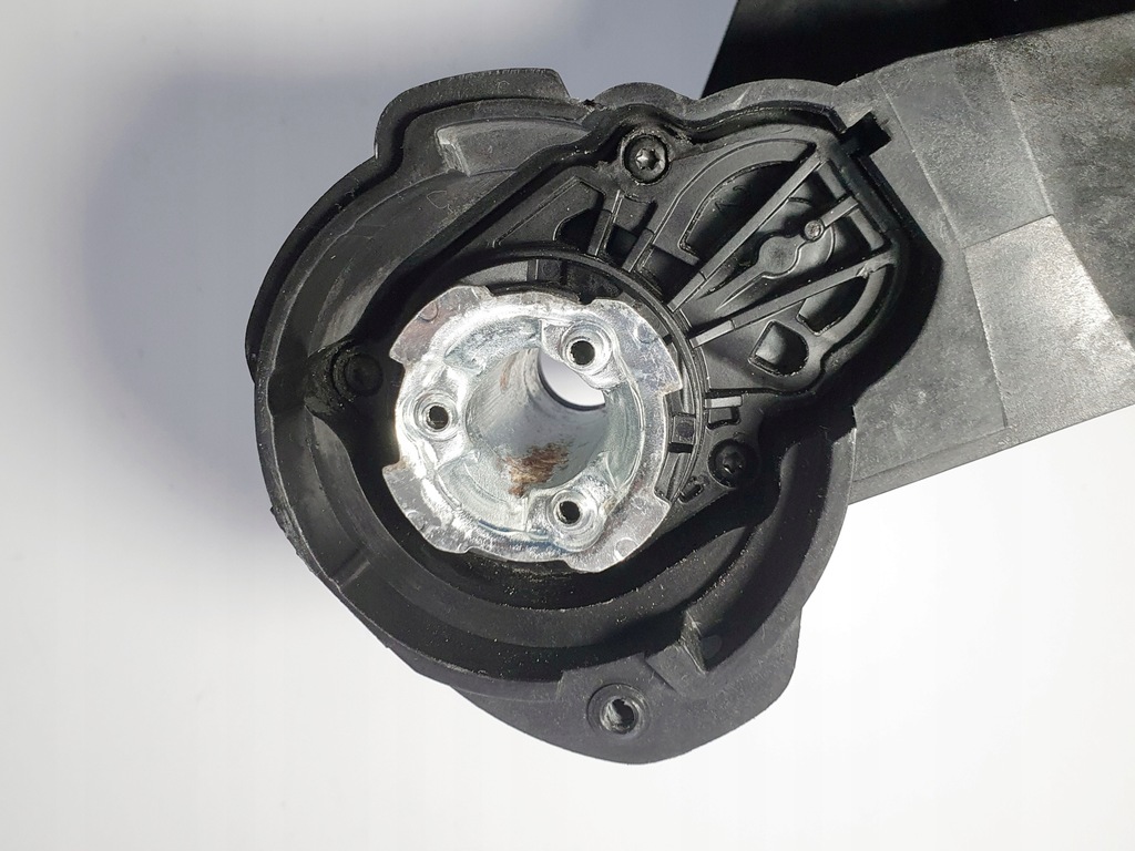 фото №8, Моторчик складывания зеркало левый mazda 2 dj 3 bm оригинальный номер