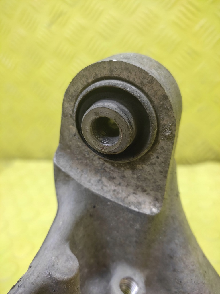 фото №5, Peugeot 407 подушка кронштейн амортизатора