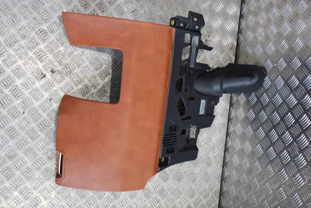 фото №1, Захист pod консоль lamborghini urus 4ml863075d