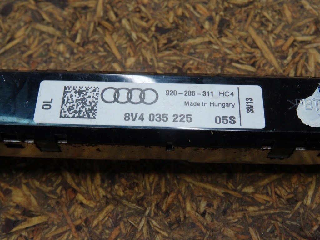 фото №15, Audi s3 a3 8v 8v4 5d sportback усилитель антенный 8v4035225