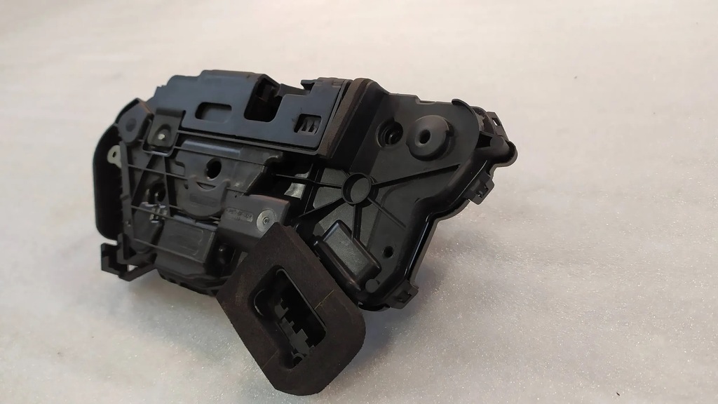 фото №7, Замок дверь левый перед skoda fabia iii octavia iv 5tb837015c