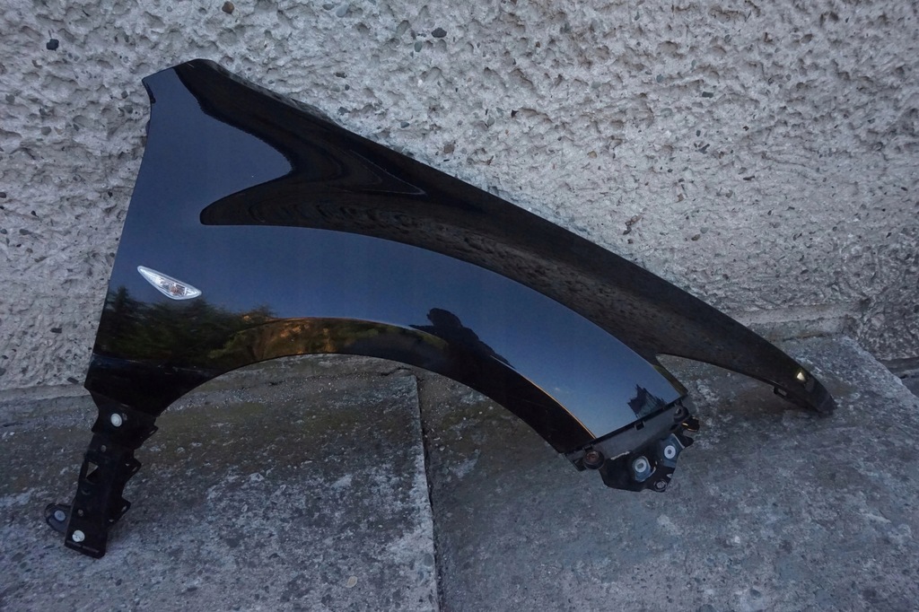 фото №1, Крыло передний правый mazda 6 vi gh