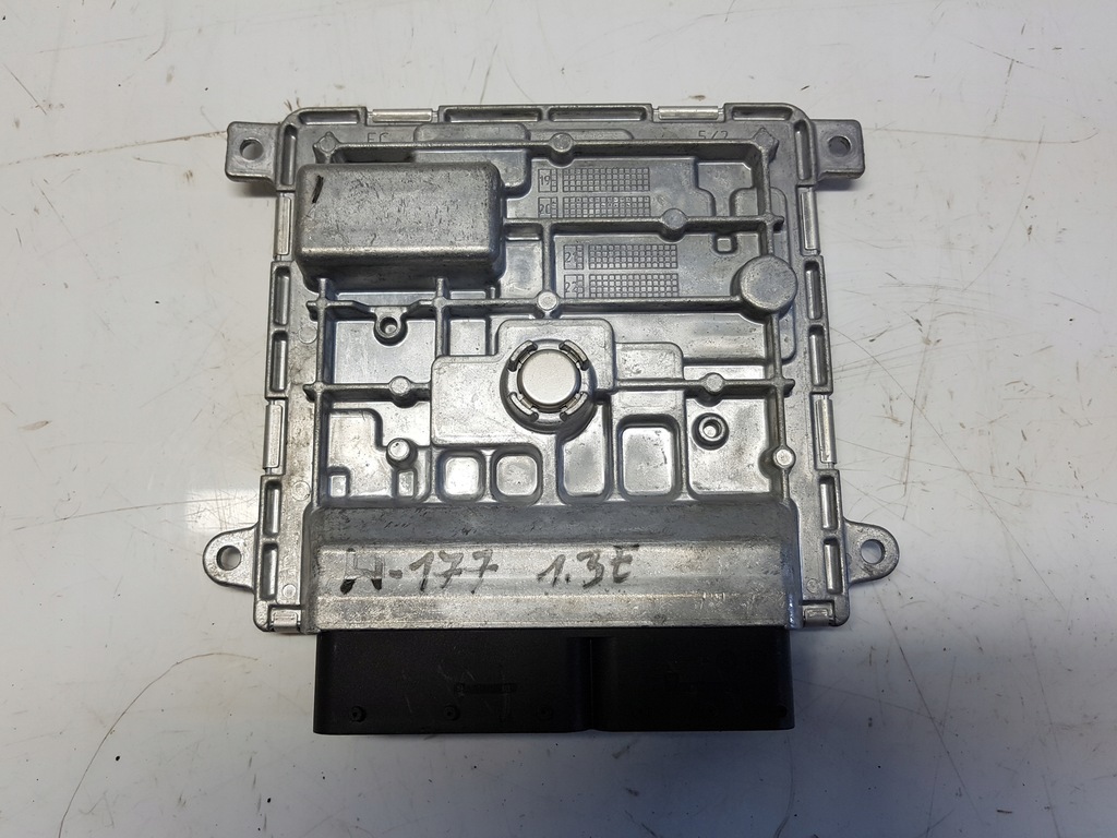 фото №1, Mercedes w177 cla 1.3 бортовой компьютер блок управления ecu