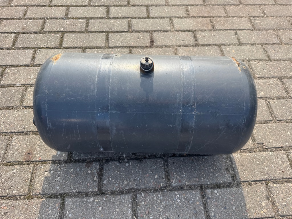 Купити Бак балон повітря 30l mercedes actros mp 4