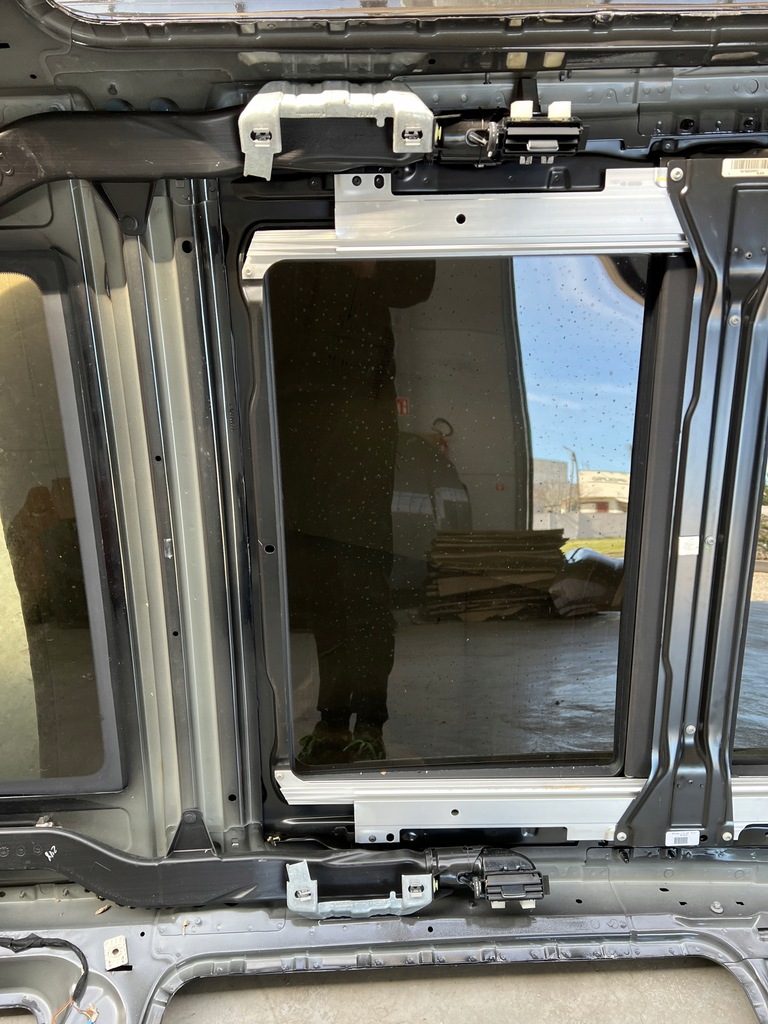 фото №10, Крыша mercedes gl ii x166 тройная панорама