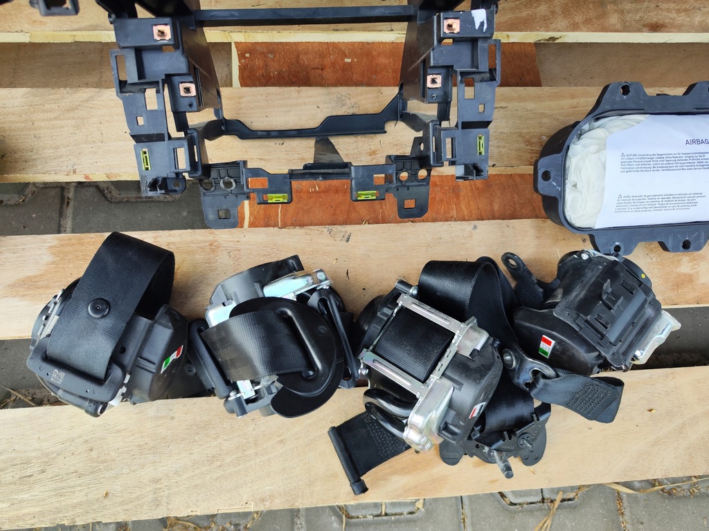 фото №7, Приборная панель ремни подушки безопасности комплект head up jaguar xf x260