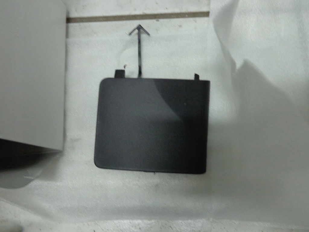 фото №1, Mazda cx9 2007-2009 заглушка фаркоп левая перед