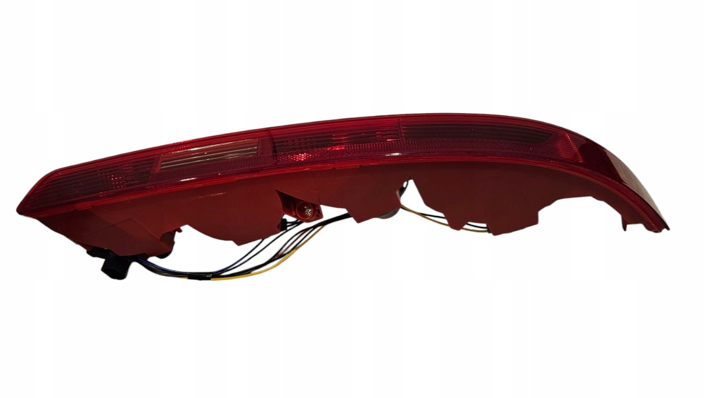 Відбивач бампера заднього audi q7 4l 2006-2015 oem: 4l0 945 096 правий Недорого