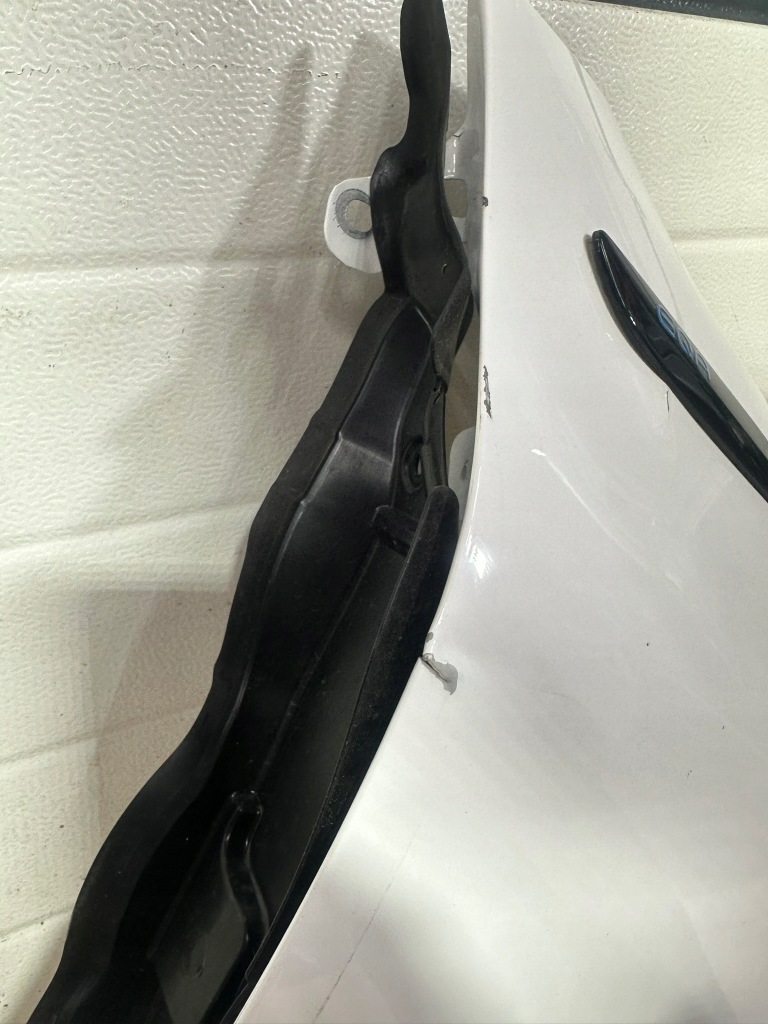 Крила правий перед, правий передній mercedes eqa h243, w243 c149 Оригінал