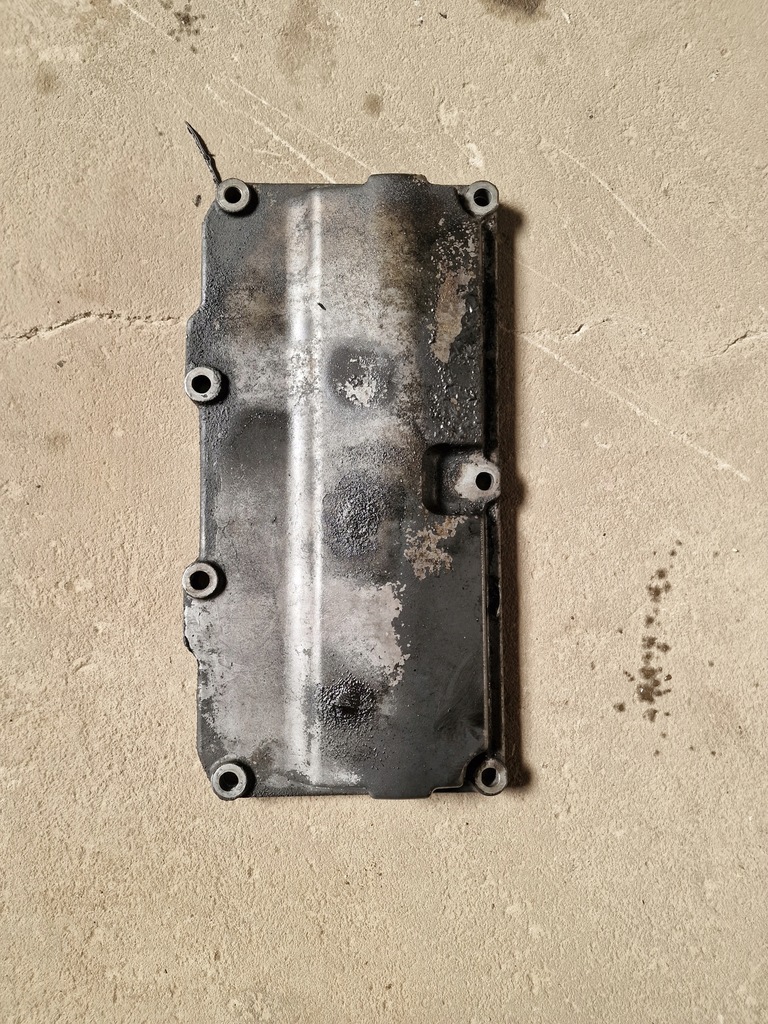 фото №1, Крышка защита вала распределительного вала scania r 1497059