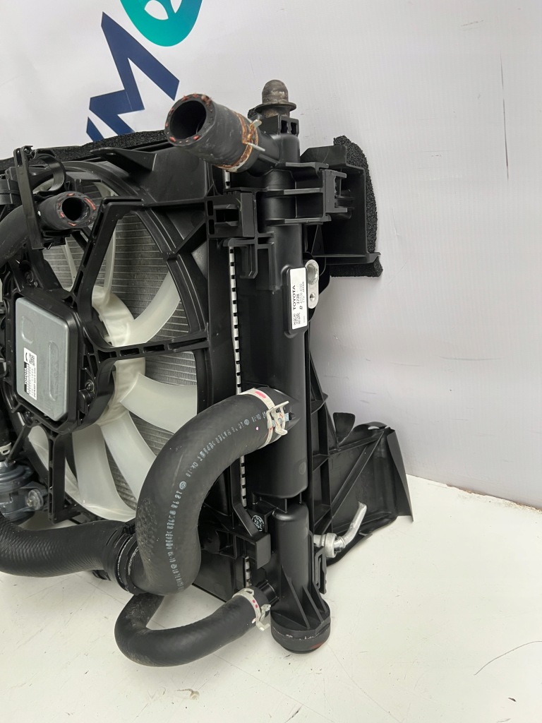 Pas передний усилитель радиатор вентилятор балка lexus ux Киев