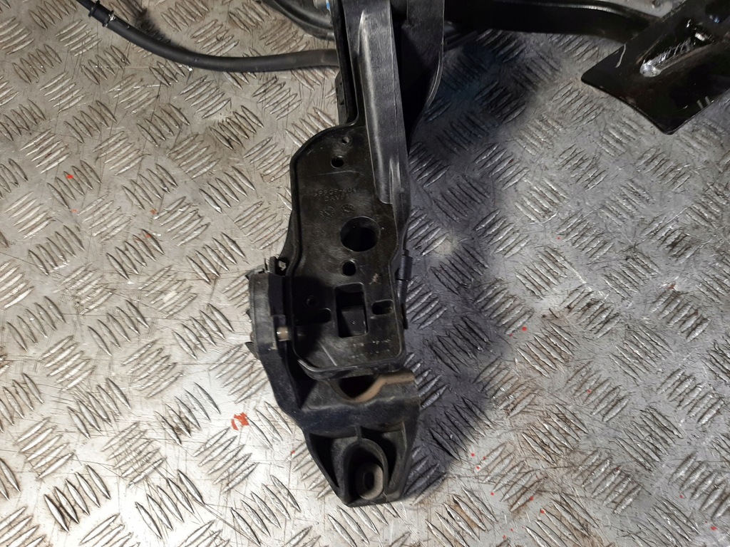 фото №13, Chevrolet silverado 12 механізм регулювання педалей