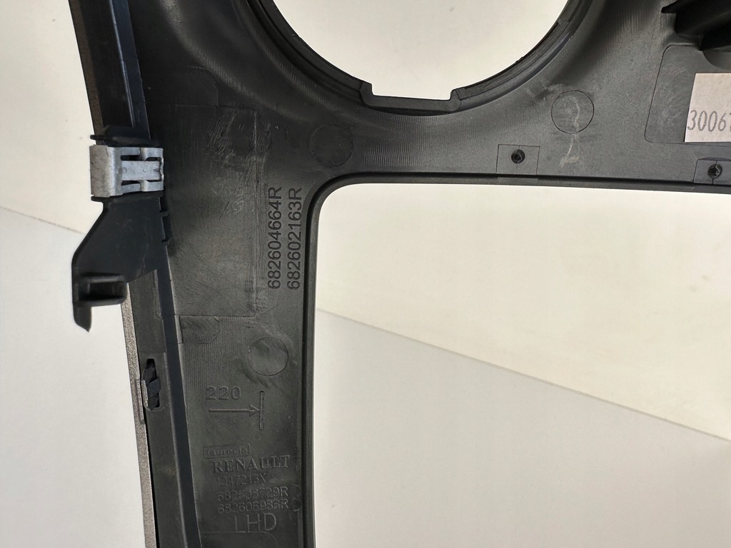 фото №8, Рамка консоли решётка обдув dacia sandero ii