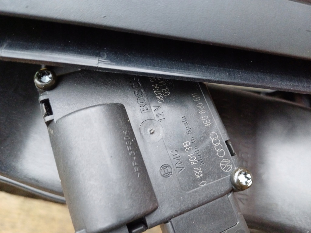 фото №8, Audi a8 d3 бардачок средний туннель