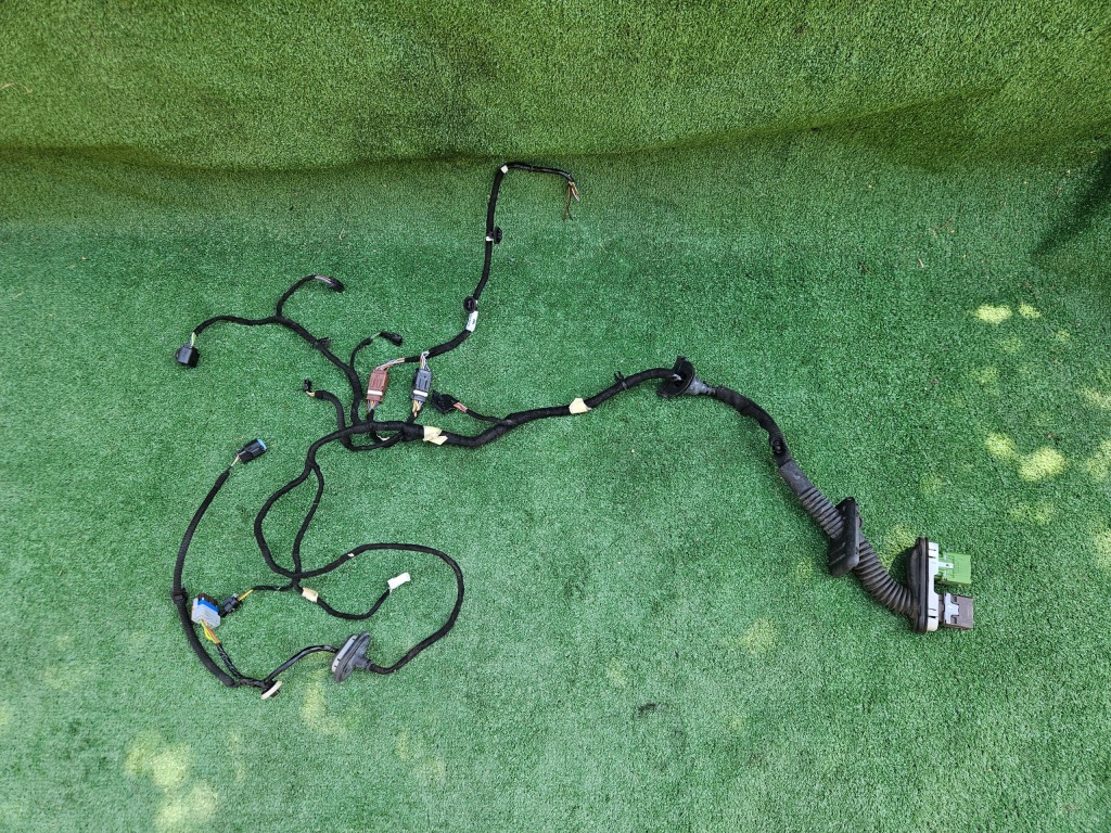 Купить Электропроводка жгут дверь правый  перед peugeot 508 2