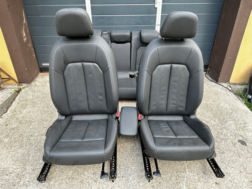 фото №1, Audi a3 8y sportback комплект сидений сиденья перед передние с подогревом кожа