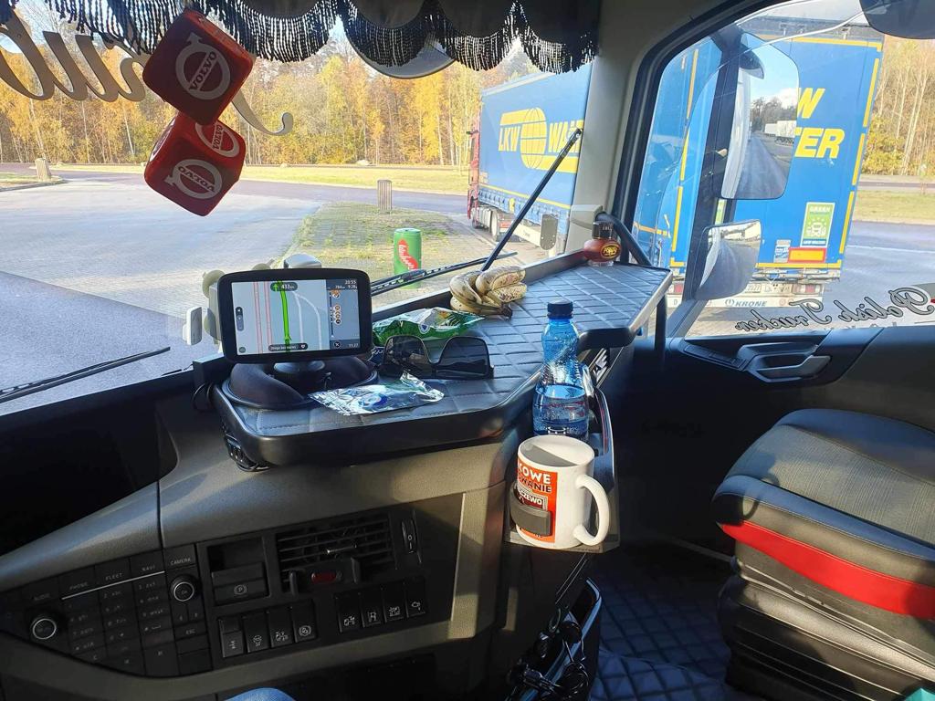 фото №10, Полиця stolik na панель приладів tir volvo fh 5