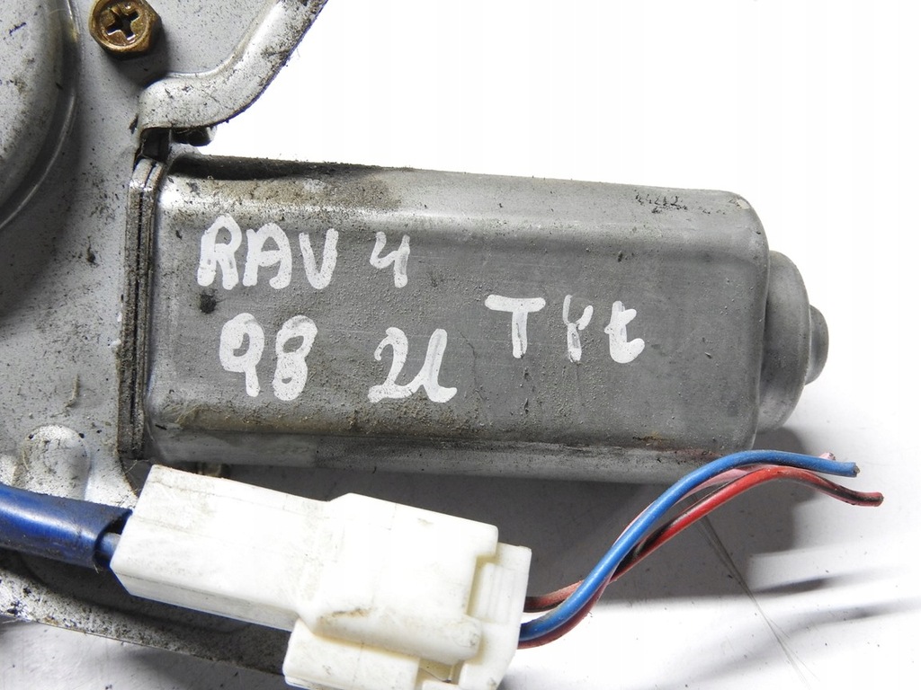 фото №8, Toyota rav4 i 94-00 моторчик дворники задняя 85130-42020