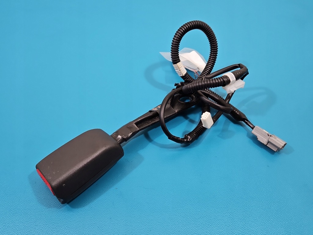 Купить Клипса поперечина безопасности перед правый пассажира toyota corolla e15