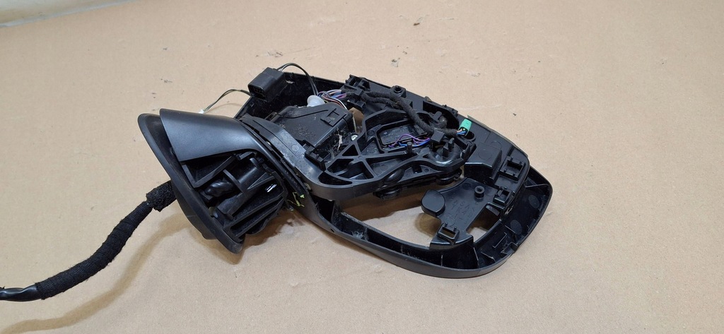 фото №7, Дзеркало зовнішнє праве porsche taycan 9j1 15 pin антена