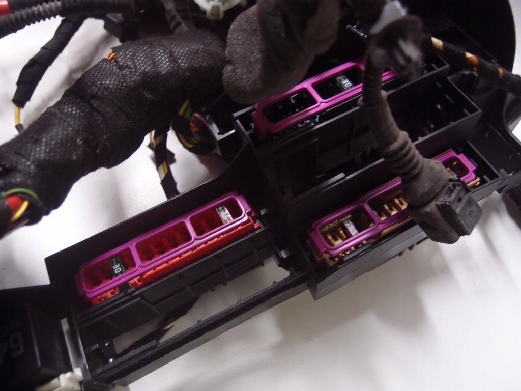 фото №8, Инсталляция жгут кабины audi a4 b9 tab010619ck