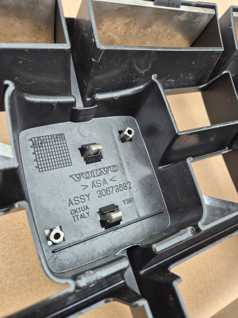 фото №5, Volvo xc70 решітка радіатора радіатора решітка радіатора бампера перед номер 30678682 rok 09