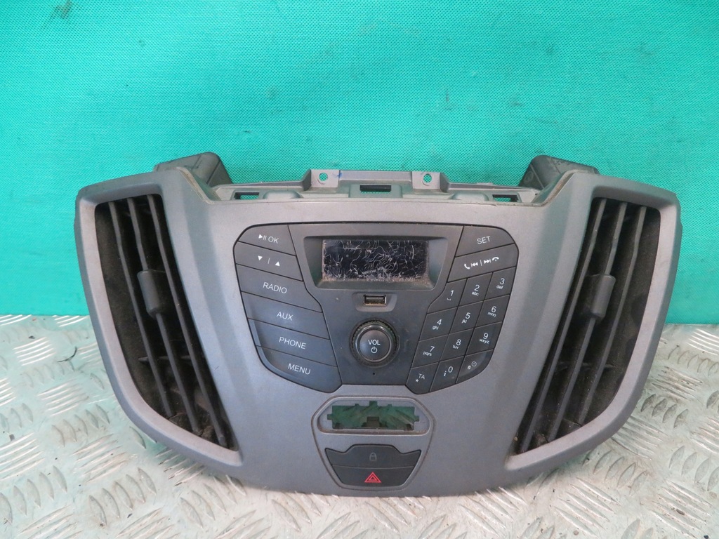 фото №1, Рамка панель радио ford transit mk8