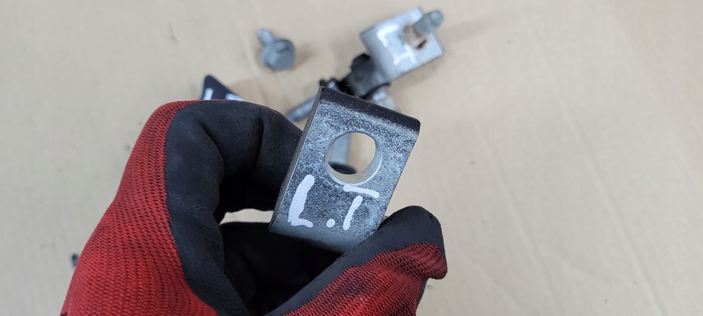 фото №5, A3 8v lift s3 петля петли дверь левая левый задняя sedan ly9b