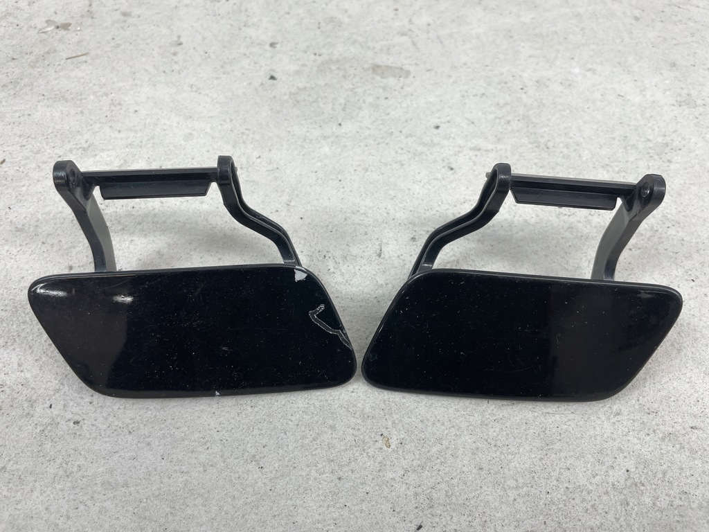 фото №1, Audi a5 заглушка распылителя кронштейн правая левая