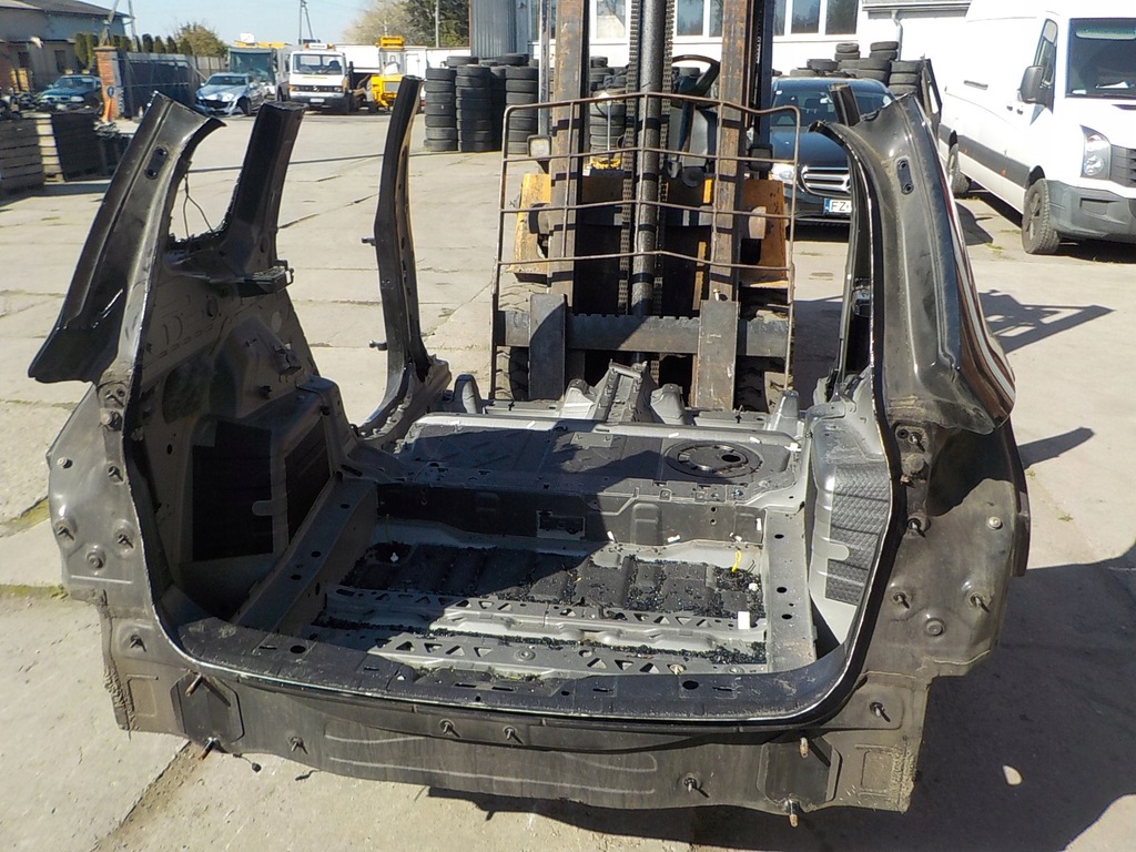 фото №3, Bmw 2 f46 четверть левая