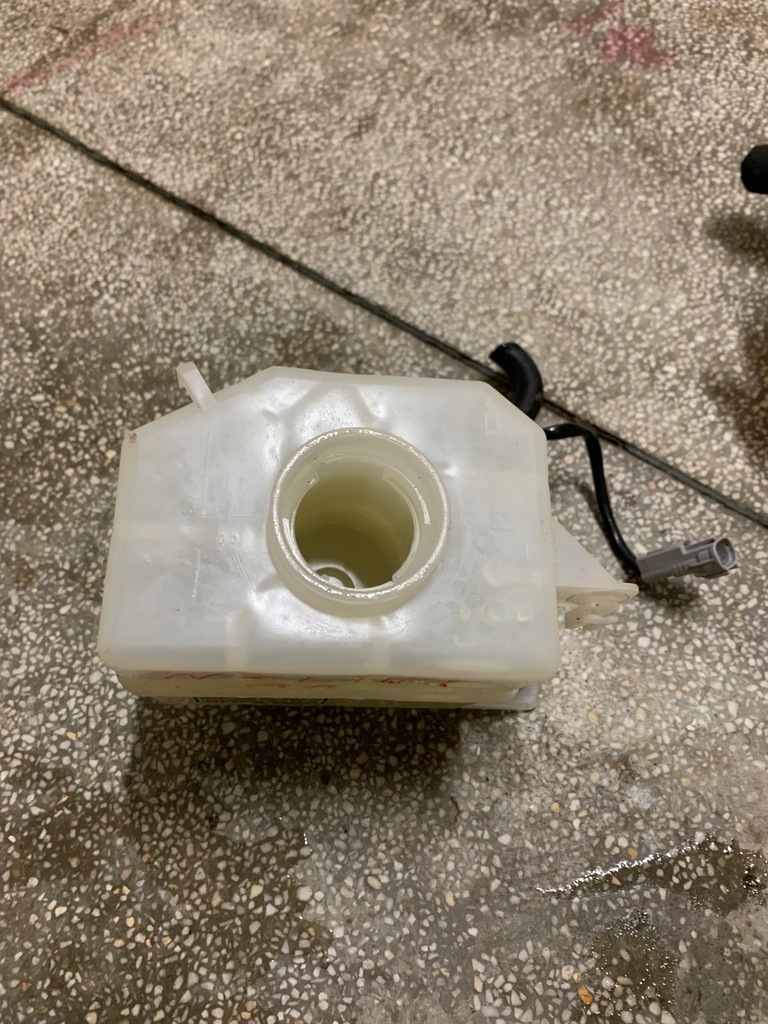 фото №1, Бачок жидкость тормозной lexus nx