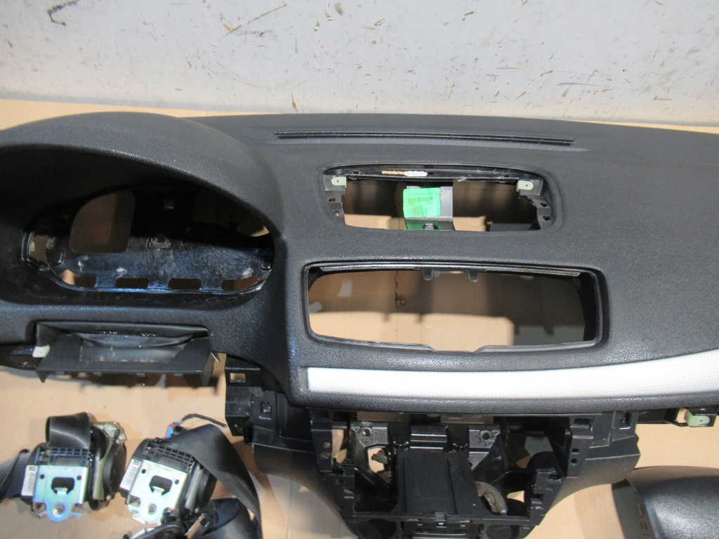 фото №5, Панель приладів консоль комплект renault megane iii